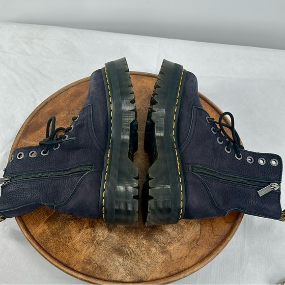 EUC Dr. Martens “Jadon III” W size 7 boot (#3143057) - Picture 6 of 10